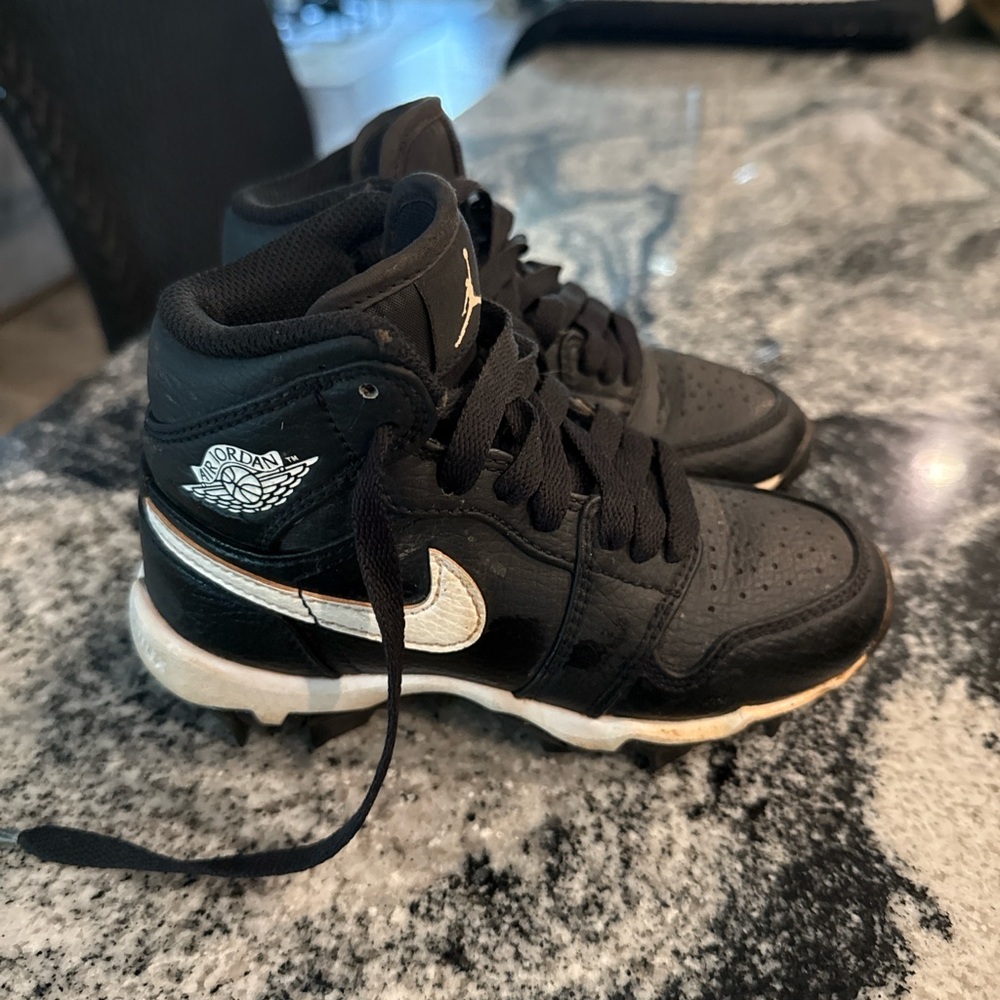 Nike Kids Black and White Sneakers